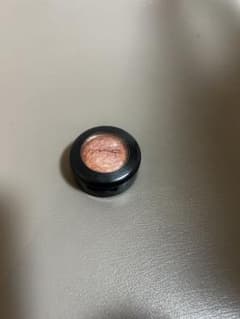 MAC アイシャドウのサムネイル