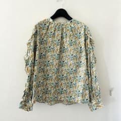 Le Coeur Blanc Perle Peche ◆ Flower print sleeve frill blouse, Made in Japan