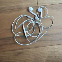 イヤーポッズ　Appleのサムネイル