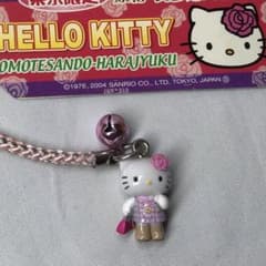 ご当地キティ 根付け 原宿 表参道バージョン - メルカリ