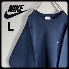 【白タグ】NIKE ナイキ　ワンポイントロゴ オーバーサイズ　スウェットのサムネイル