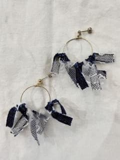 デニム✖️チュールピアス　ハンドメイド　アクセサリー　インディゴ✖️ライトグレーのサムネイル