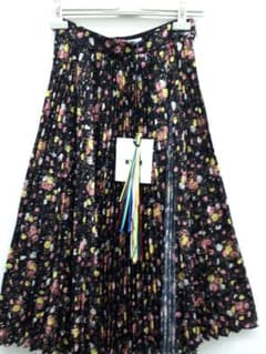 特別価格　★　新品未使用　MSGM 花柄アコーディオンプリーツスカート　42のサムネイル