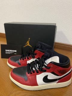 NIKE AIR JORDAN 1 MID CHICAGO BLACK TOEのサムネイル