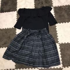 オフショル　肩出し チェックスカート　黒 病みかわいい　上下セットのサムネイル
