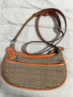 COACH シグネチャー ショルダーバッグのサムネイル