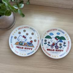 ハローキティ 30周年記念 陶器皿 2枚セットのサムネイル