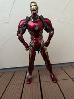 アイアンマンフィギュア 可動式 赤金 約30cm - メルカリ
