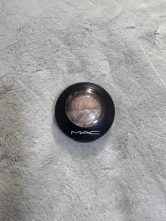 MAC ミネラライズ アイシャドウ ラブコネクションのサムネイル