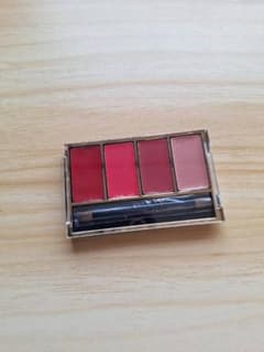 ESTEE LAUDER リップパレット Travel In Colorのサムネイル