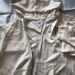 GAPパーカー⭐︎まめまめお様専用⭐︎のサムネイル