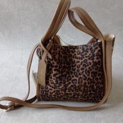 【美品】cache cache ヒョウ柄ショルダーバッグ