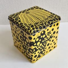 〈限定〉 草間彌生　ディズニー　コラボ缶　イエロー ブラック　パンプキンのサムネイル