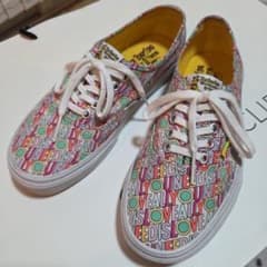 Vans × The Beatles コラボスニーカーのサムネイル
