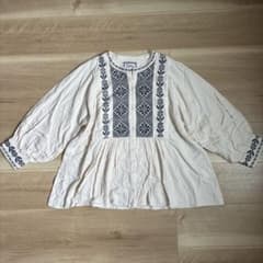 クリスプ クロスステッチ 刺繍 チロリアンブラウス ボリューム袖 Fのサムネイル