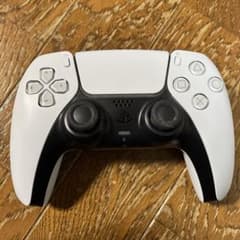 プレステ5コントローラー　ジャンク品のサムネイル