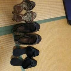右からグッチ、ベネトン、グッチのサムネイル