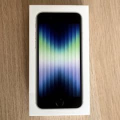 「最後値下げ」iPhone SE (第3世代) スターライト 64GBのサムネイル