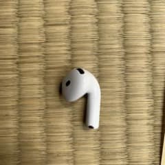 AirPods 4アクティブノイズキャンセリング付き　右耳用のサムネイル