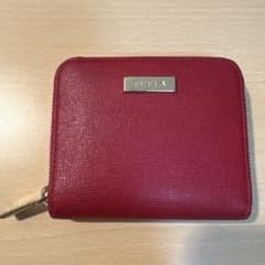FURLA 二つ折り 財布 ラウンドファスナー レッドのサムネイル