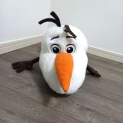 ディズニー　ギガサイズ　寝そべり　ぬいぐるみ　 オラフ アナと雪の女王