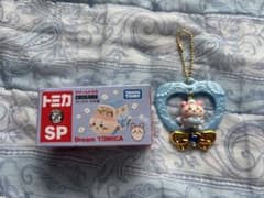 [Unopened] Chiikawa Used Bookstore Tomica & Jewelry Swing Charm Crab