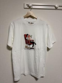 UNIQLO UT Attack Titan T-shirt