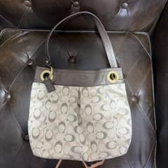 COACH シグネチャー ショルダーバッグのサムネイル