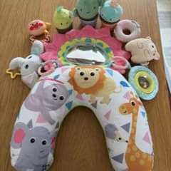 【美品】ベビー用クッション ぬいぐるみ おもちゃセット　うつ伏せ練習　生後3ヶ月のサムネイル