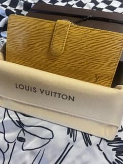 ルイヴィトンLOUISVUITTONエピ長財布がま口のサムネイル