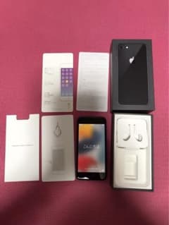 iPhone8 BLACK 64gbのサムネイル