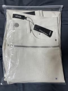 新品未使用】goar.archive 白 クロコ レザー Mサイズ - メルカリ