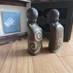 リヤドロ　ソルト＆ペッパーシェーカー　アフリカ　グレス リヤドロ ソルト＆ペッパーシェーカー アフリカ グレス - メルカリ