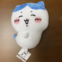 ハチワレ　ちいかわ　おしりふりふりぬいぐるみのサムネイル