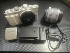 OLYMPUS PEN E−PL6 ホワイトwhiteのサムネイル