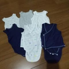 まめ様専用。ユニクロエアリズム肌着60cm×2、80cm×4のサムネイル