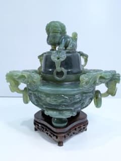 P013 中国美術 翡翠 玉石彫刻 龍彫 香炉 唐木台座付 高さ24cm 大振り P013 中国美術 翡翠 玉石彫刻 龍彫 香炉 唐木台座付 高さ24cm 大振り