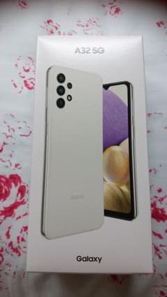 SAMSUNG Galaxy A32 5G SCG08 オーサム ホワイトのサムネイル