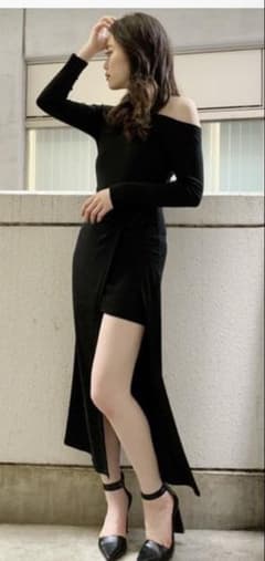 GYDA オフショルレイヤードデザインワンピースのサムネイル