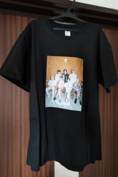 BTS Butter Tシャツのサムネイル