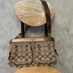 COACH シグネチャー ショルダーバッグ ブラウン　コーチ　coachのサムネイル