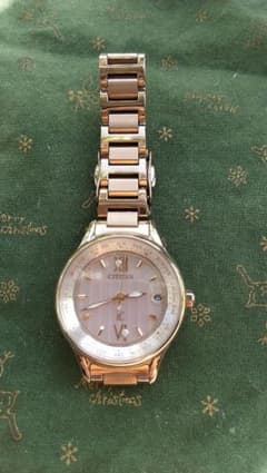 ♥美品♥CITIZEN xC チタン・ソーラー電波腕時計のサムネイル