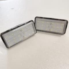 LED18個x2白光 ナンバー灯 ランクル)/プラド )/クラウン SAI