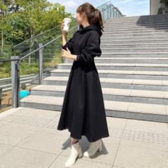 ウエストタックフードワンピースのサムネイル