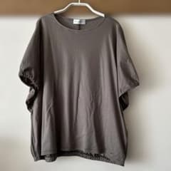 袖裾ゴム入り ドルマンTシャツ ブラウンのサムネイル