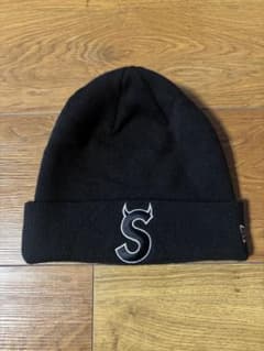 Supreme × New Era デビルS ニット帽　ビーニーのサムネイル