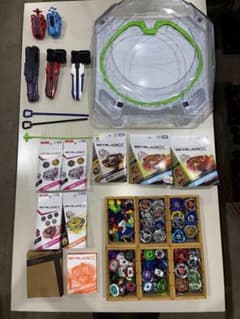 ベイブレードx 引退品　フルセットのサムネイル