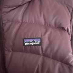 patagonia パープル (ワイン色？)ダウンジャケット Mサイズ - メルカリ