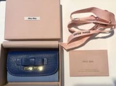 miu miu レザーキーケース ネイビー未使用品 - メルカリ