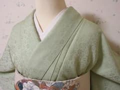 艶☆若草/ﾏｰｶﾞﾚｯﾄ♥正絹＊袷小紋 色無地着物：美品：淡い若草色：朝顔とマーガレットの地模様：袷正絹